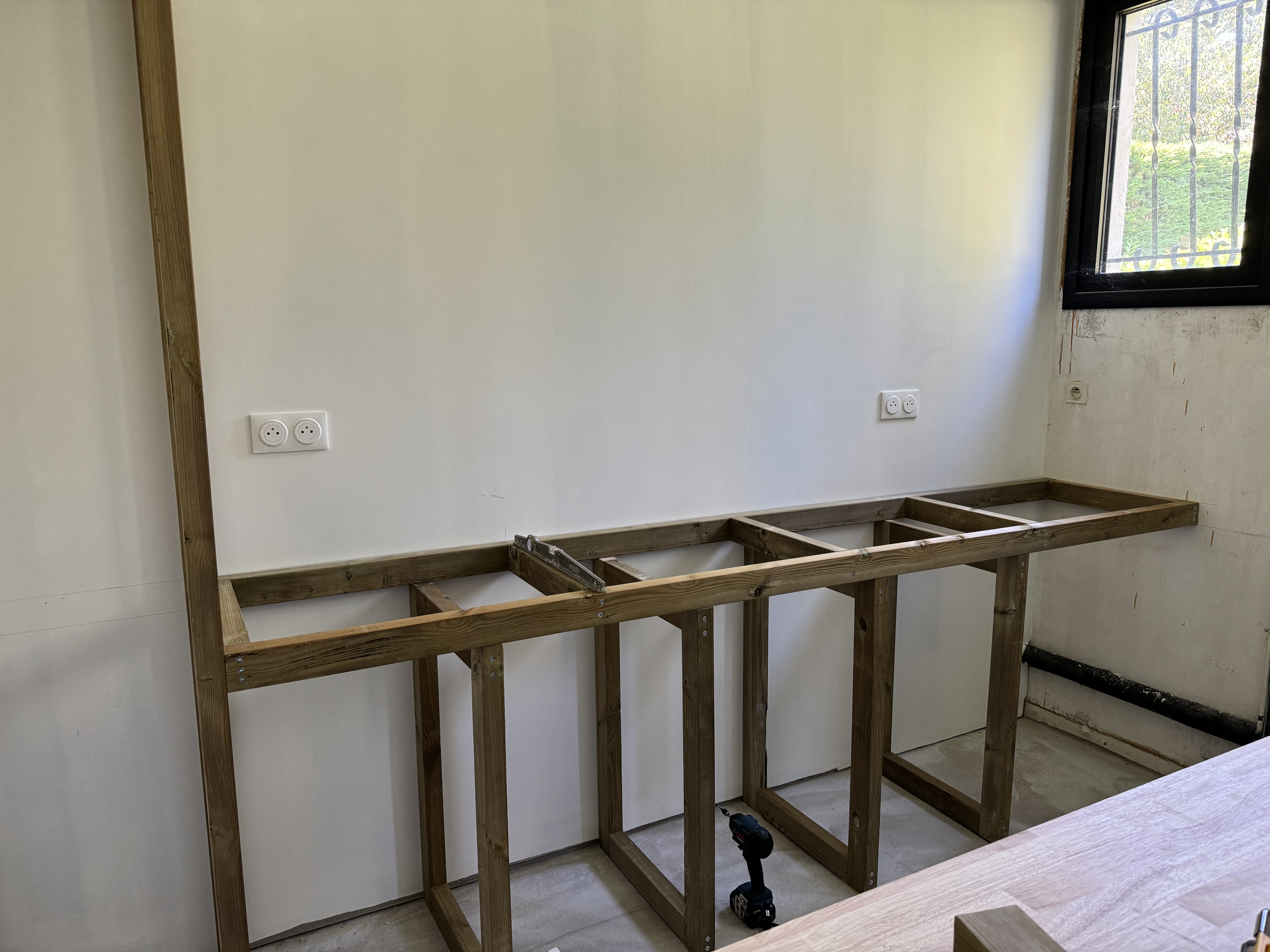 Positionnement de la structure pour le plan de travail